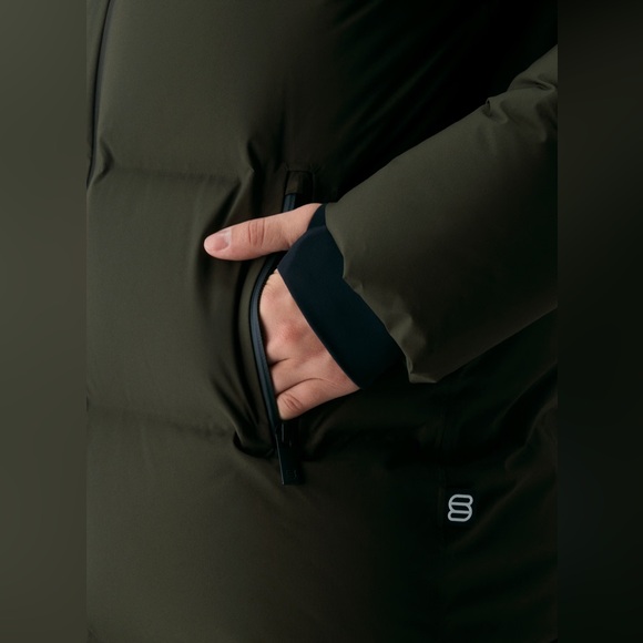 Aritzia The Super Puff₂O™ Long - Rainstop™ - Picture 8 of 12